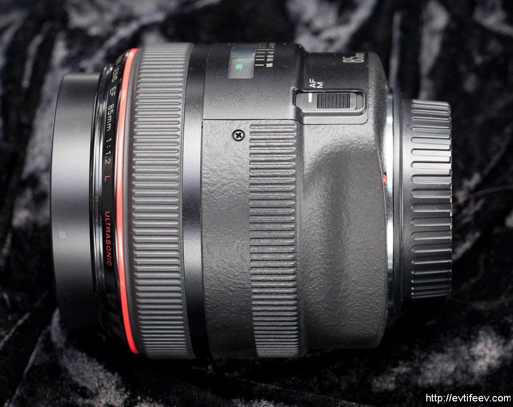 Объектив Canon EF 85mm f/1.2L USM