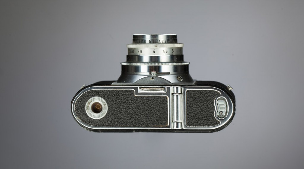 Старая плёночная дальномерная камера -  Voigtländer Vito B