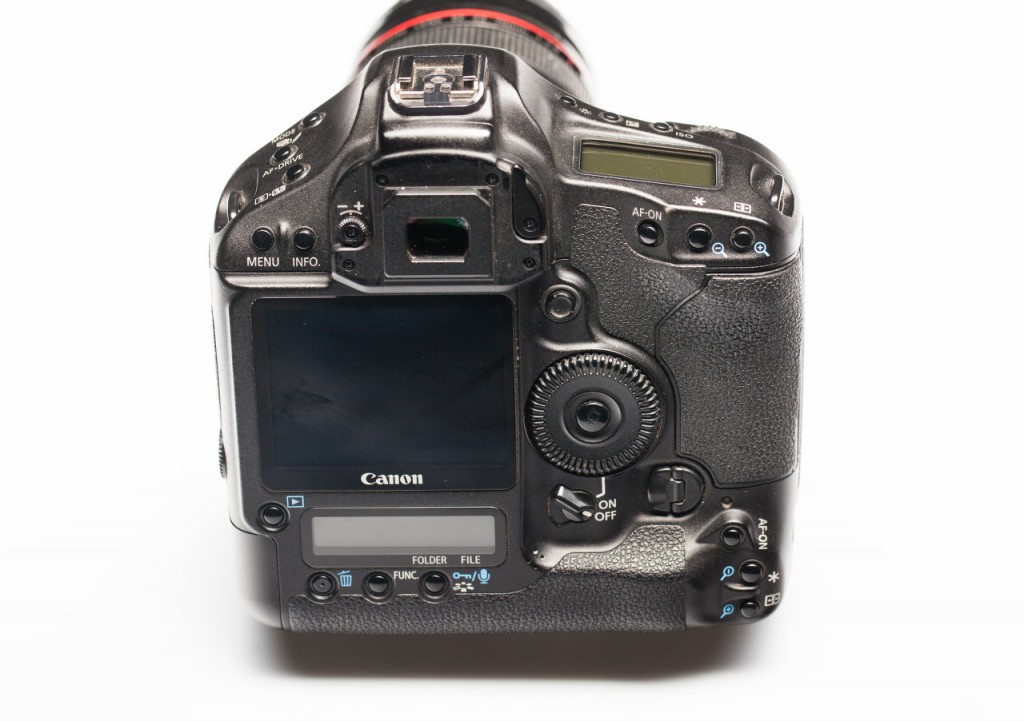 Как должна выглядеть хорошая камера: Canon 1D mark III